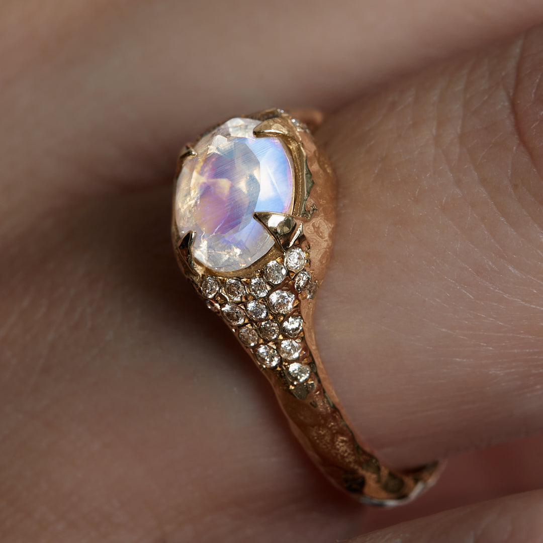 Mystic spell Oval Ring- Moonstone