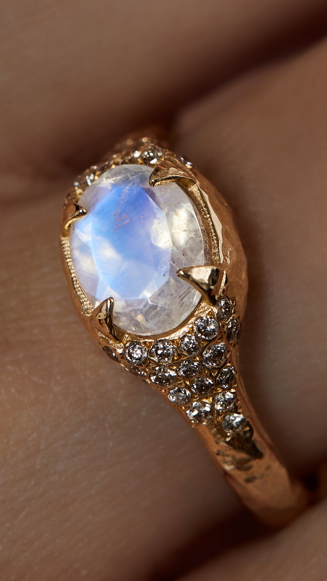 Mystic spell Oval Ring- Moonstone