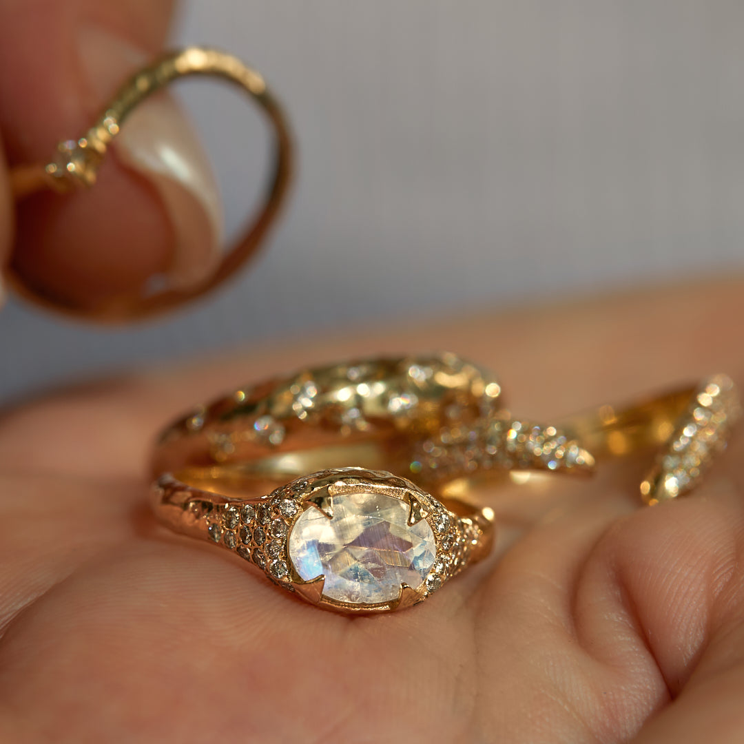 Mystic spell Oval Ring- Moonstone