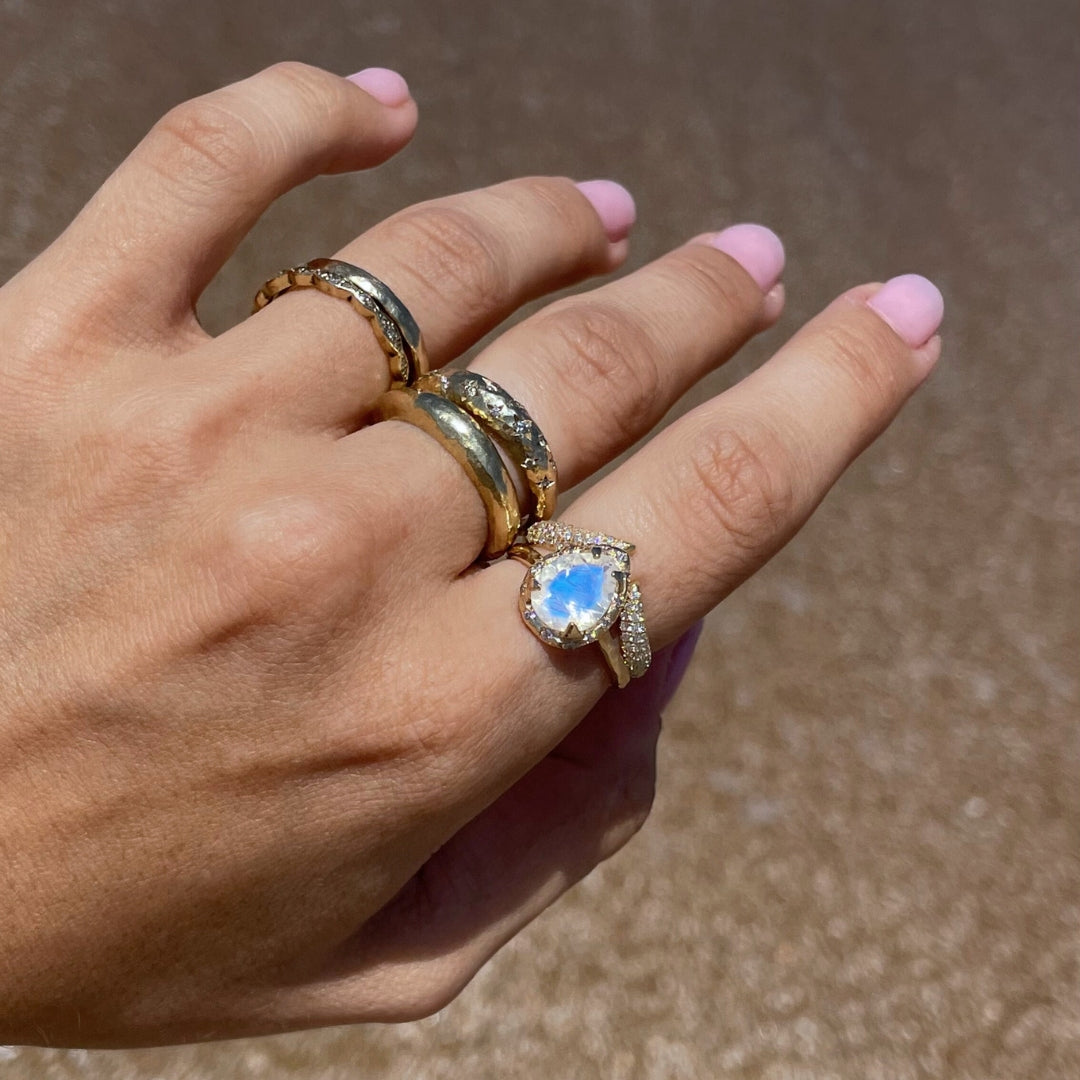 Mini Eden Ring & diamonds - Moonstone drop