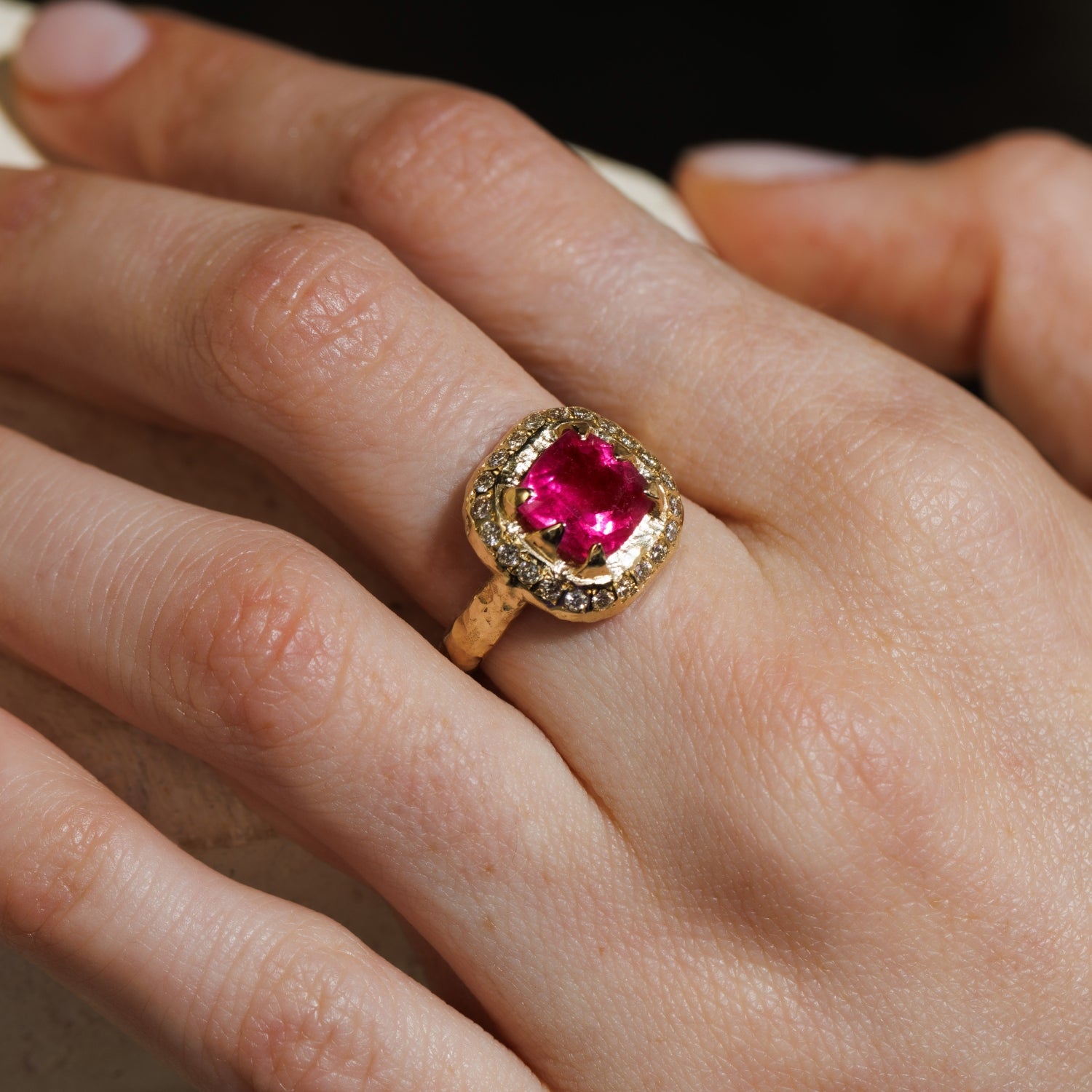 Mystic cushion &amp; diamonds Ring - Pink Tourmaline