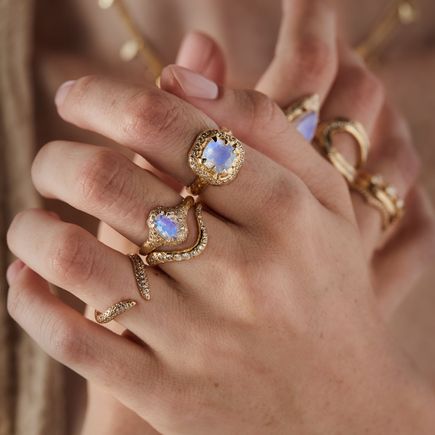 Mystic cushion & diamonds Ring - Moonstone