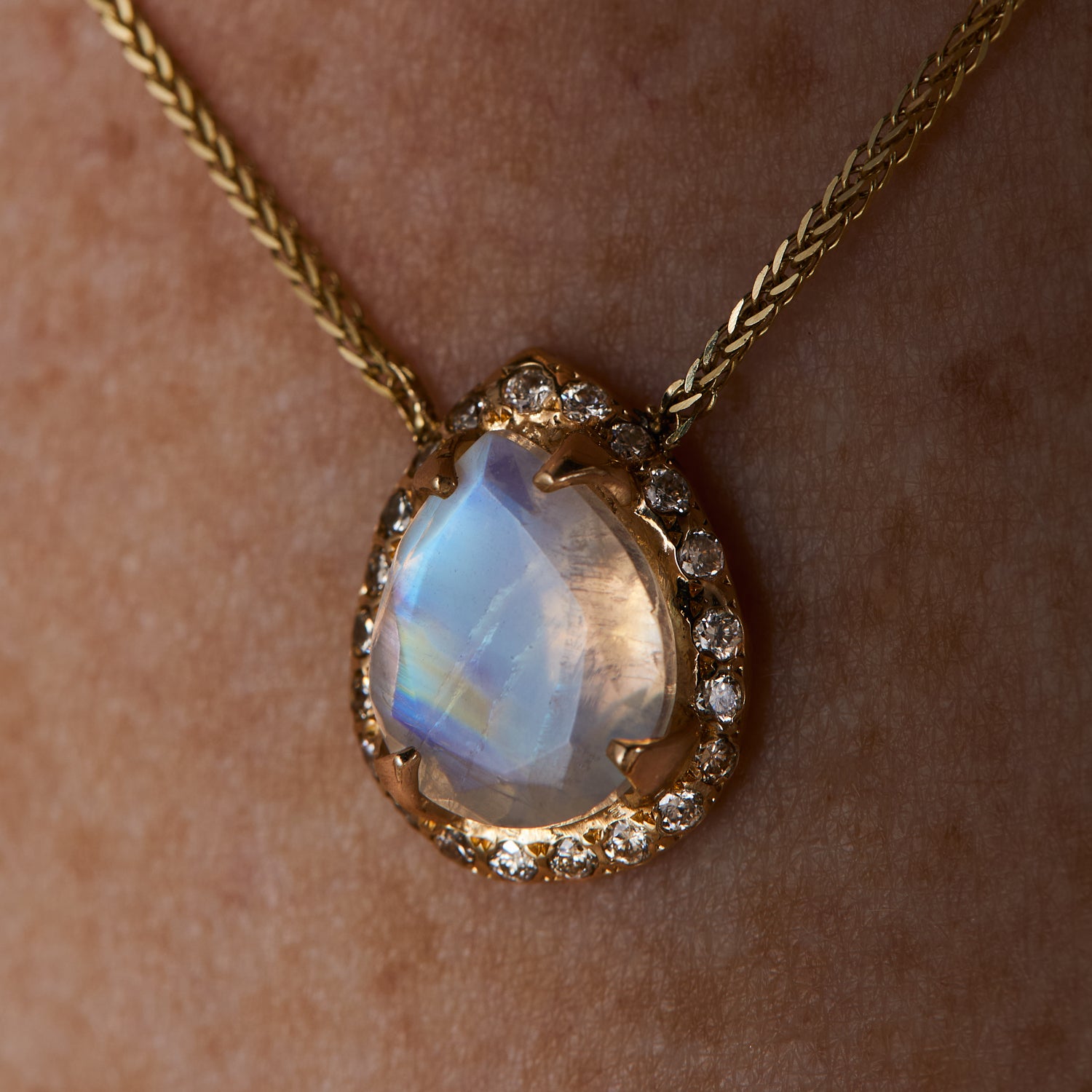 Mini Eden Necklace & diamonds - Moonstone drop
