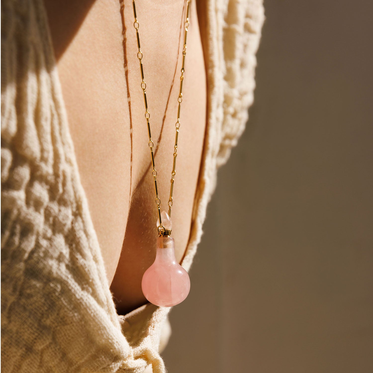 Potion bottle - Bulb Rose Quartz