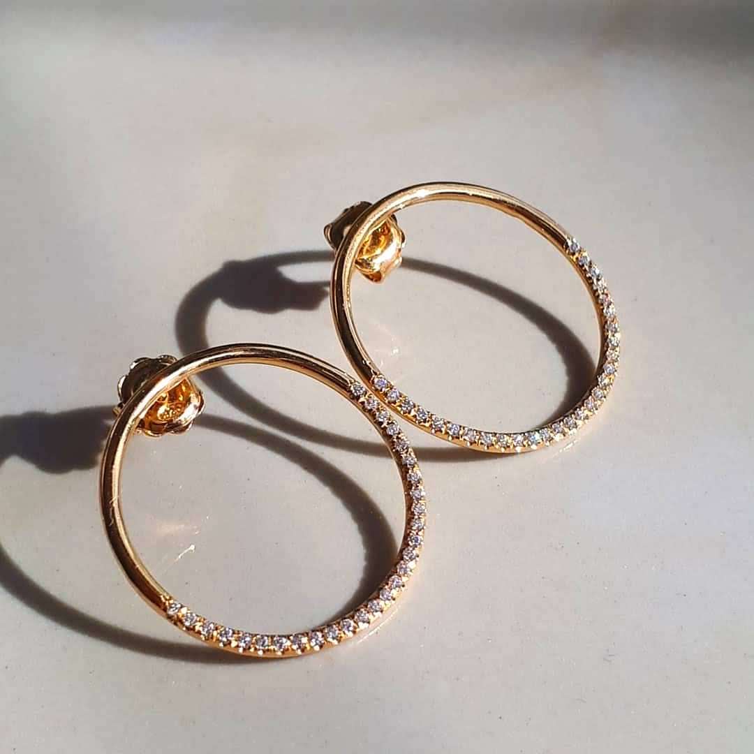 Victoria hoops - 14K Gold - Danielle Gerber Freedom Jewelry