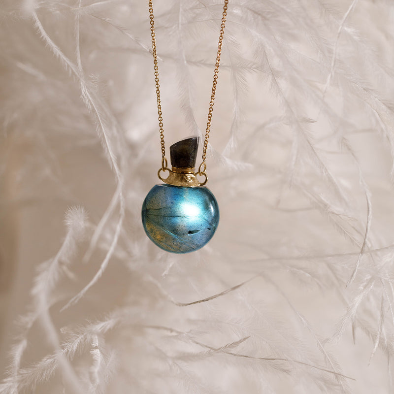 Potion bottle - Labradorite rain drop size - 14K GOLD - Danielle Gerber Freedom Jewelry